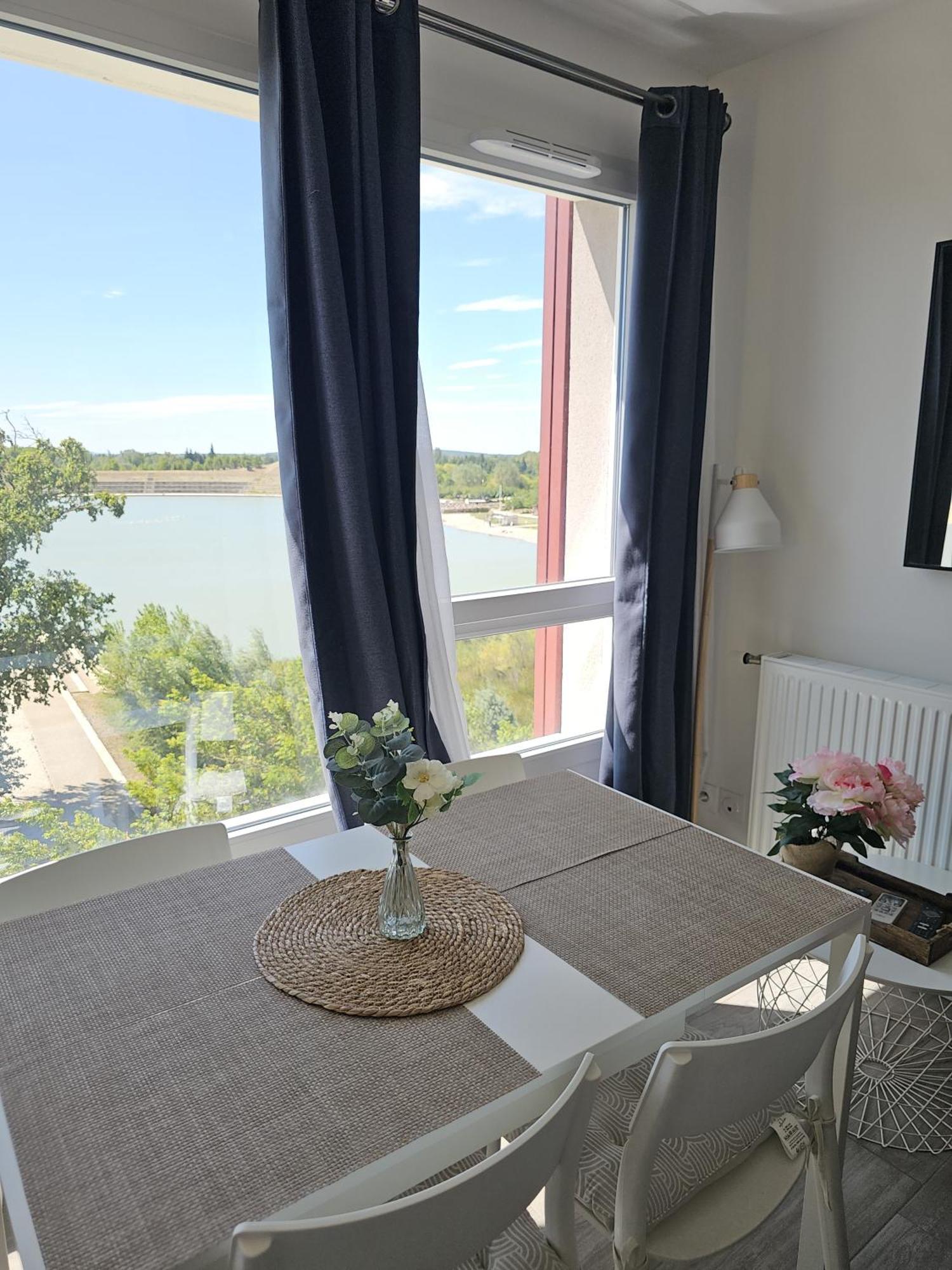 Lakeside Provence - Appartement Classe 4 Etoiles, Vue Sur Le Lac, Parking Sous-Sol, Double Clim 몽투 외부 사진